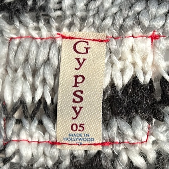Gypsy 05 Hollywood Zip Cardigan w/pockets - Picture 11 of 15